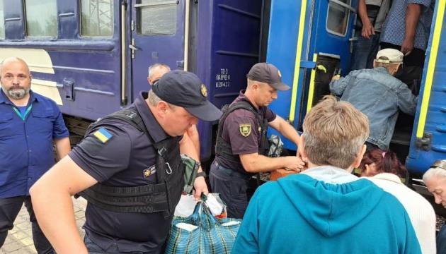 More Than 600 Civilians Evacuated From Donetsk Region Over Past Day