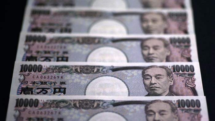 Japanese Yen Slides Against The US Dollar And Euro. Will JPY Resume Weakening?
