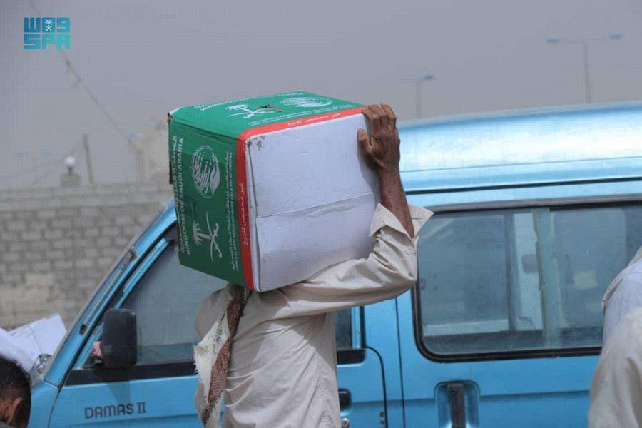 Ksrelief Distributes More Than 103 Tons Of Food Baskets In Marib, Yemen