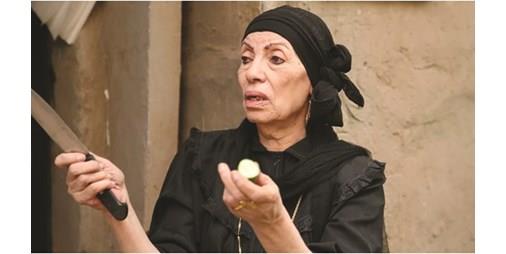 رحيل أيقونة المرأة المصرية رجاء حسين