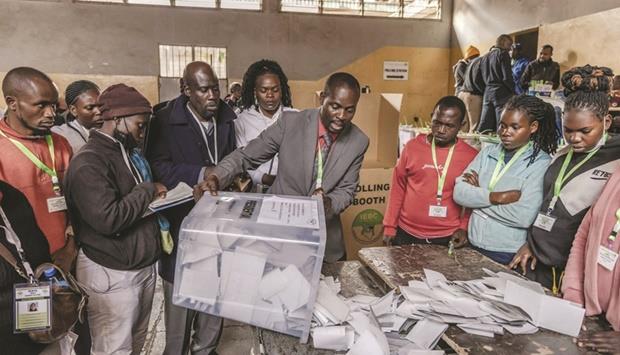Kenyans Vote In Closely-Fought Election Race