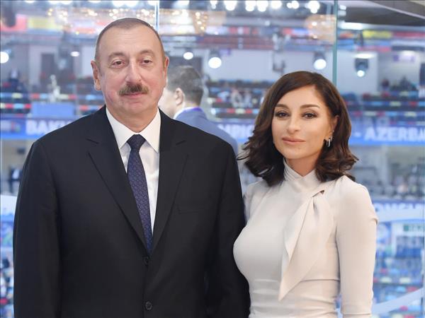 President Ilham Aliyev, First Lady Mehriban Aliyeva Meet Athletes Representing Azerbaijan At V Islamic Solidarity Games