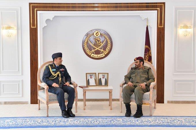 Amiri Guard Commander Meets Omani Military Attache