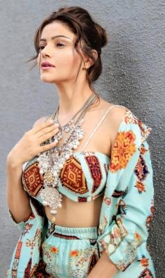  Rubina Dilaik Finds Bit Challenging To Dance In Front Of Madhuri Dixit 