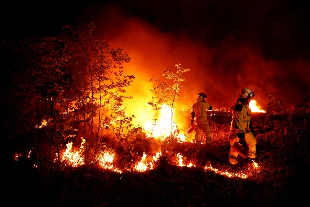 Wildfires Rage In Southwestern France Amid New Heatwave