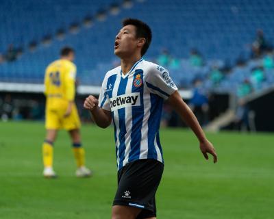  Espanyol Confirm Departure Of Chinese Striker Wu Lei 