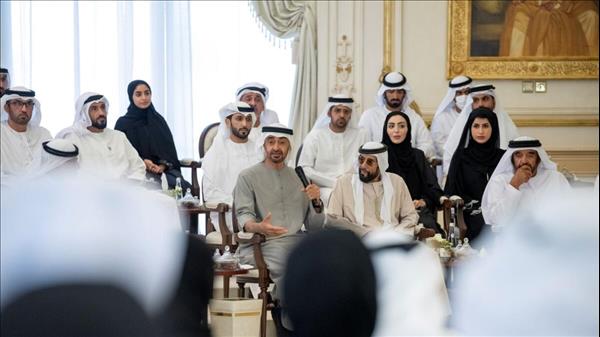 UAE President Receives Youth Delegation