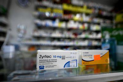 450 Pharmacy Owners Prepare To Close Their Doors