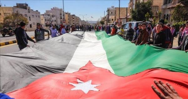 66 % من الأردنيين يرون أن الأمور تسير بالاتجاه السلبي