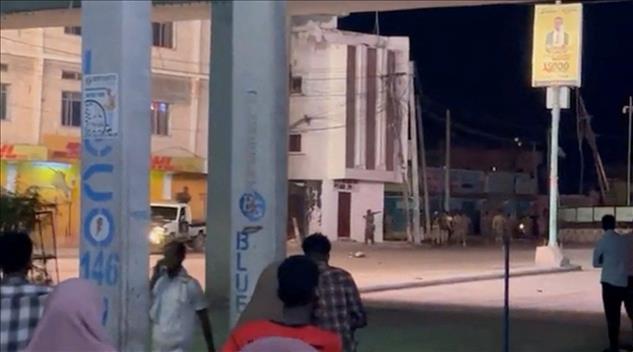 Islamist Militants Attack Hotel In Somali Capital