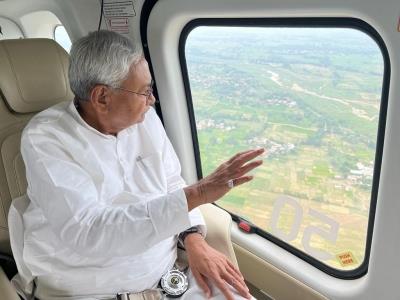  Nitish Kumar Undertakes Aerial Survey Of Drought-Hit Districts As Rain Deficit Stays 