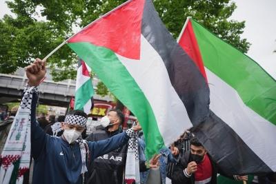  Israel Shuts Several Palestinian Rights Groups 