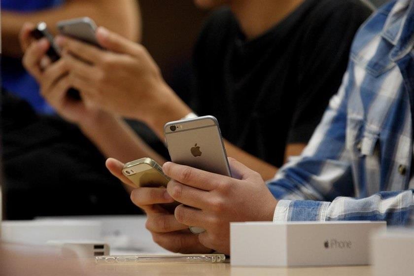 Apple Warns Of Security Flaw For Iphones, Ipads And Macs