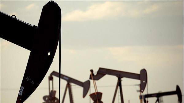 Oil Falls 4% On Concerns Economic Slowdown May Dent Fuel
