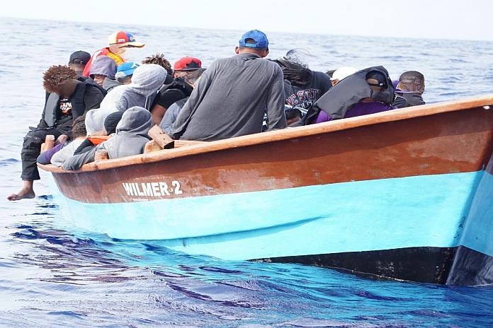 US Coast Guard Repatriates 76 Dominicans, Returns 3 Venezuelans To The ...