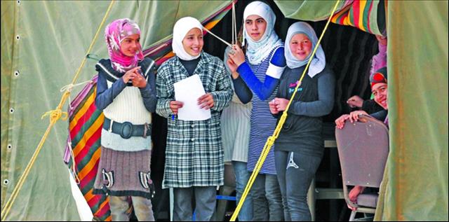 زواج القاصرات شبح يهدد السوريات في المخيمات' 
