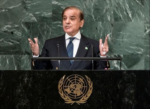 رئيس وزراء باكستان أمام الأمم المتحدة: الفيضانات تنذر بأزمة مناخ عالمية' 