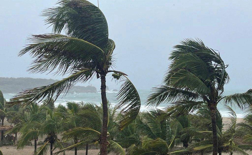 Hurricane Fiona Heads To Bermuda, Up To 8 Dead In Puerto Rico