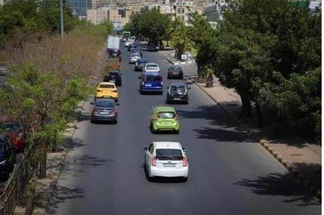 كاميرات لضبط مخالفات السرعة والاشارات والهاتف والوقوف العشوائي في كل عمان