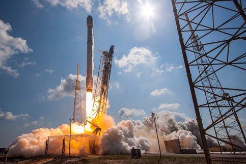 Spacex Launches Rocket With 52 Starlink Satellites  Company