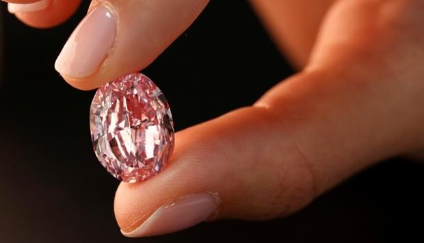 Rare Pink Diamond To Go Under Hammer In Geneva