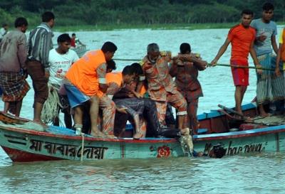  Death Toll In B'desh Boat Capsize Reaches 32, Over 30 Still Missing 
