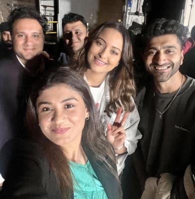  Sonakshi Wraps Up Her Brother's Directorial Debut 'Nikita Roy And Book Of Darkness' 