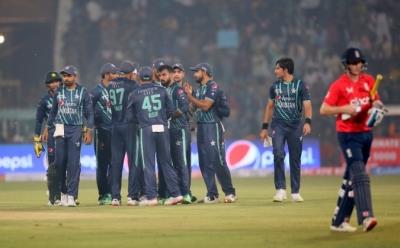  All-Round Pakistan Bowling Show Helps Hosts Defeat England In Thriller; Go 3-2 Up In Series 