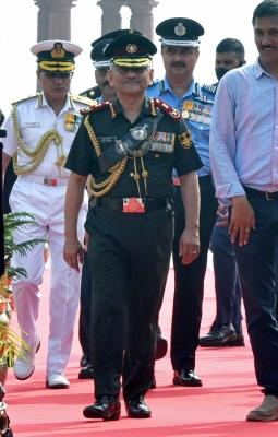  Gen Anil Chauhan Takes Charge As India's Chief Of Defence Staff 