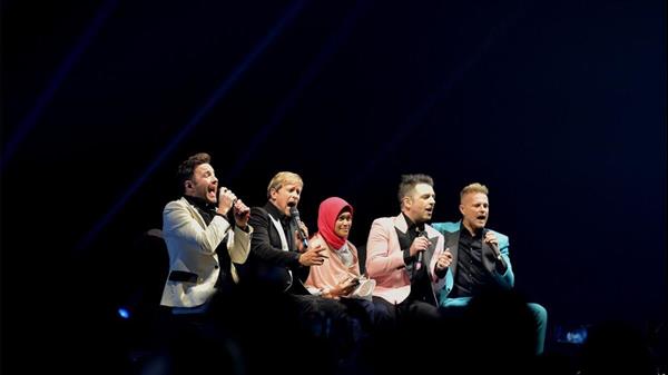 Watch: Westlife Helps Fan Battling Cancer Fulfil Bucket List, Calls Her On Stage During Abu Dhabi Concert