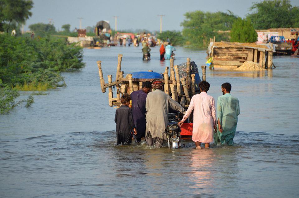 US Extends Debt Relief To Pakistan After Floods