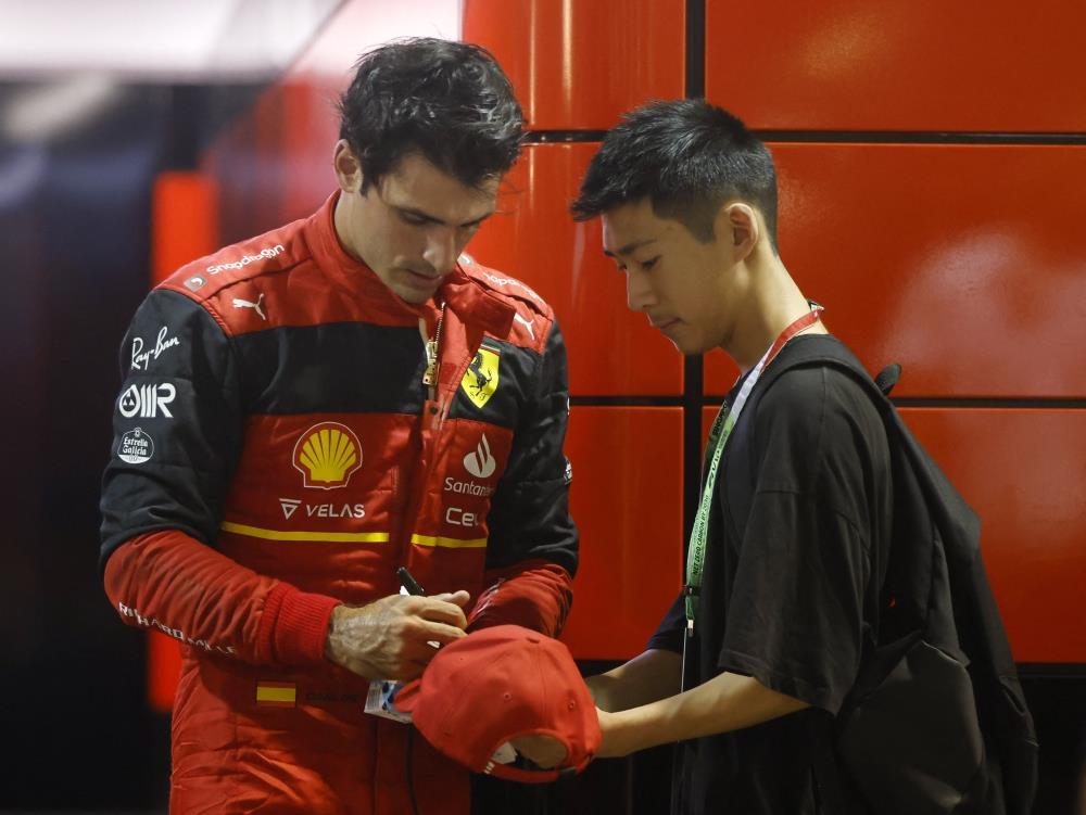 Sainz Leads Leclerc In Ferrari One-Two In Singapore Practice