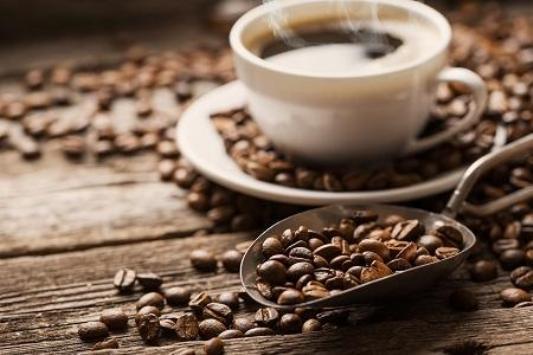 دراسة تحدد عدد أكواب القهوة التي تطيل العمر