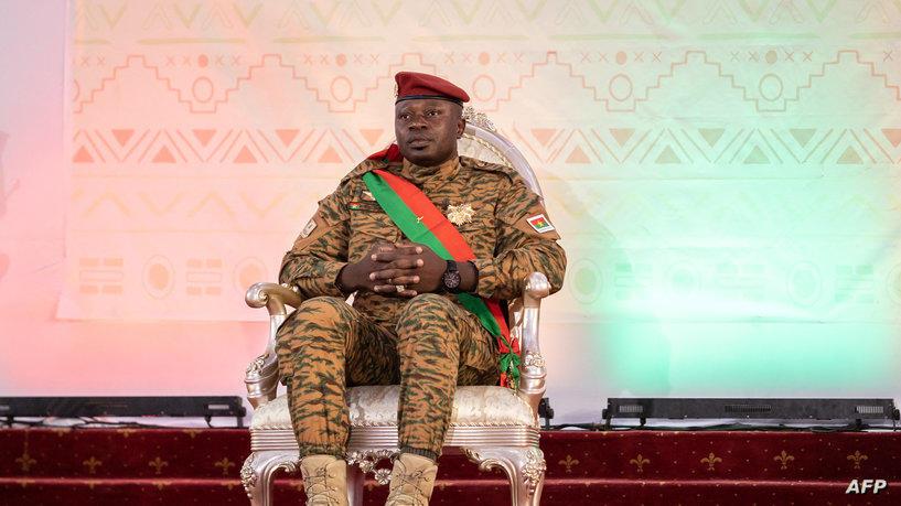 رئيس بوركينا فاسو يقدم استقالته