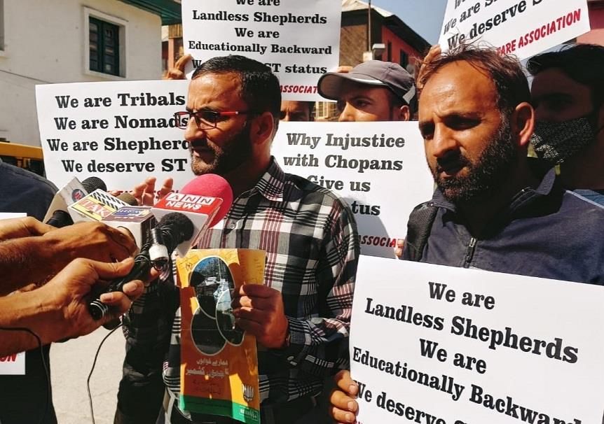 Chopans Demand ST Status, Hold Protest In Srinagar