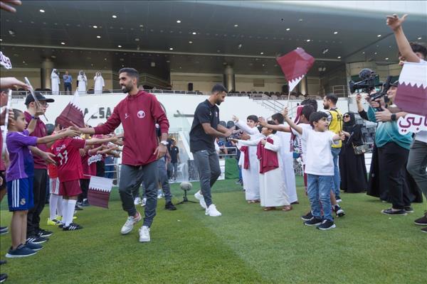 Qatar Players Meet Fans From Shafallah Center At Special Event