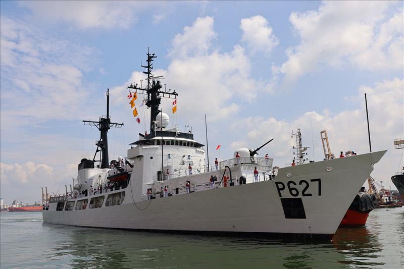 Offshore Patrol Vessel Gifted By US Arrives In Sri Lanka