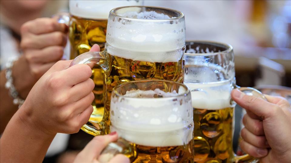 Der Bierverkauf kehrt nach der Pandemie in die Schweiz zurück