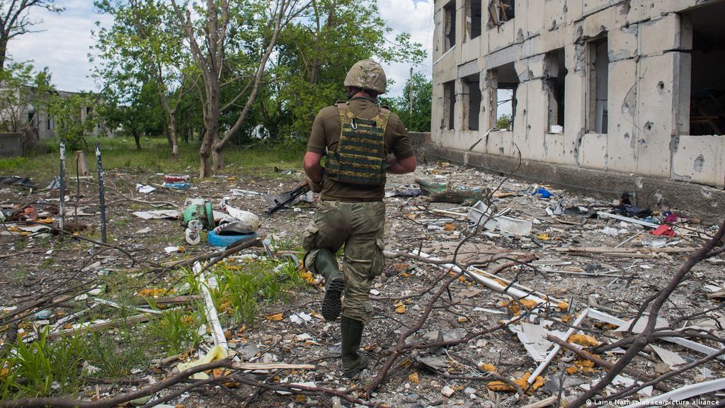 أوكرانيا.. مقتل سبعة أشخاص في قصف روسي على خيرسون' 