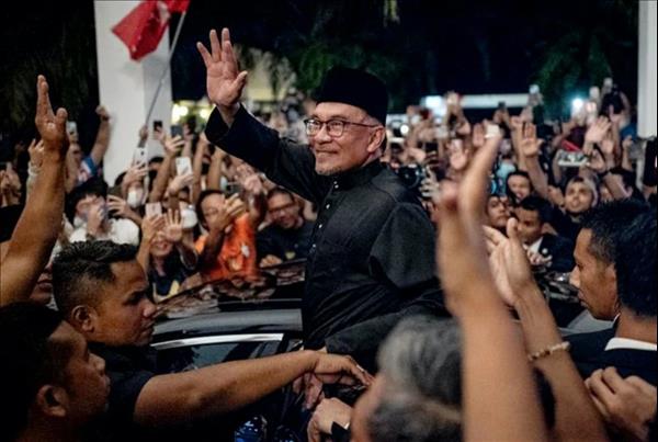 Anwar On Top But Risks Abound For His Staying Power