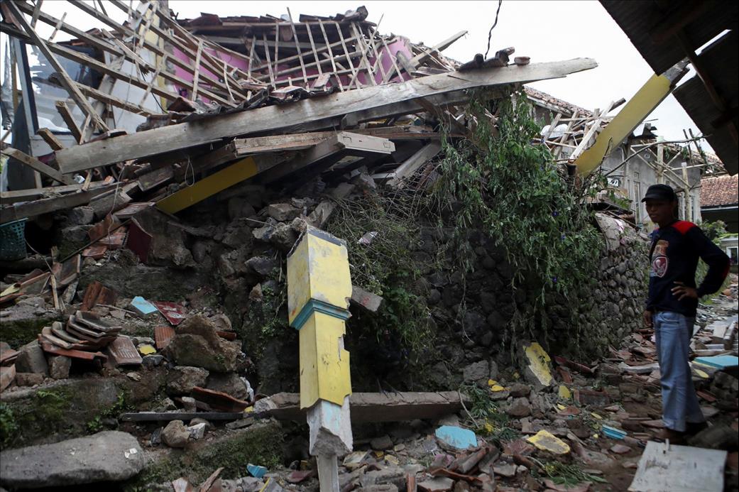 حصيلة ضحايا زلزال إندونيسيا ترتفع إلى 310 قتلى' 