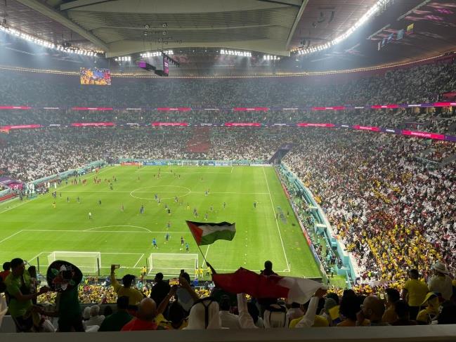 قطر: نسبة حضور مباريات كأس العالم بلغت 94%