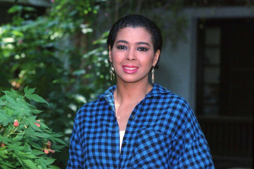 Flashdance Singer And Actress Irene Cara Dies Aged 63