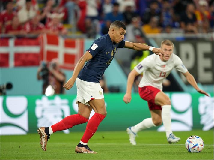 France Beat Denmark 2-1, Qualify For Next Round