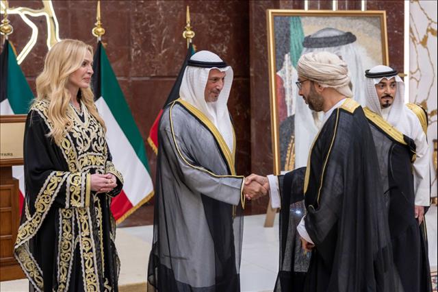 Kuwait FM Receives Heads Of Diplomatic Missions, Int'l Organizations