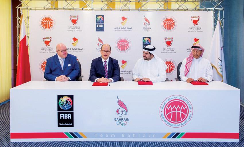 وقعا اتفاقية ثلاثية لاستضافة الحدث لأول مرة على أرض المملكةاللجنة الأولمبية واتحاد السلة يستضيفان كونجرس الـ «FIBA»