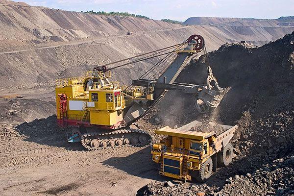 Azerbaijan Sends Specialists To Investigate Illicit Exploitation Of Mineral Resources On Khankandi-Shusha Road