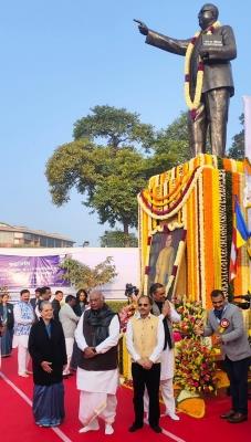  Congress Leaders Pay Tributes To Ambedkar 