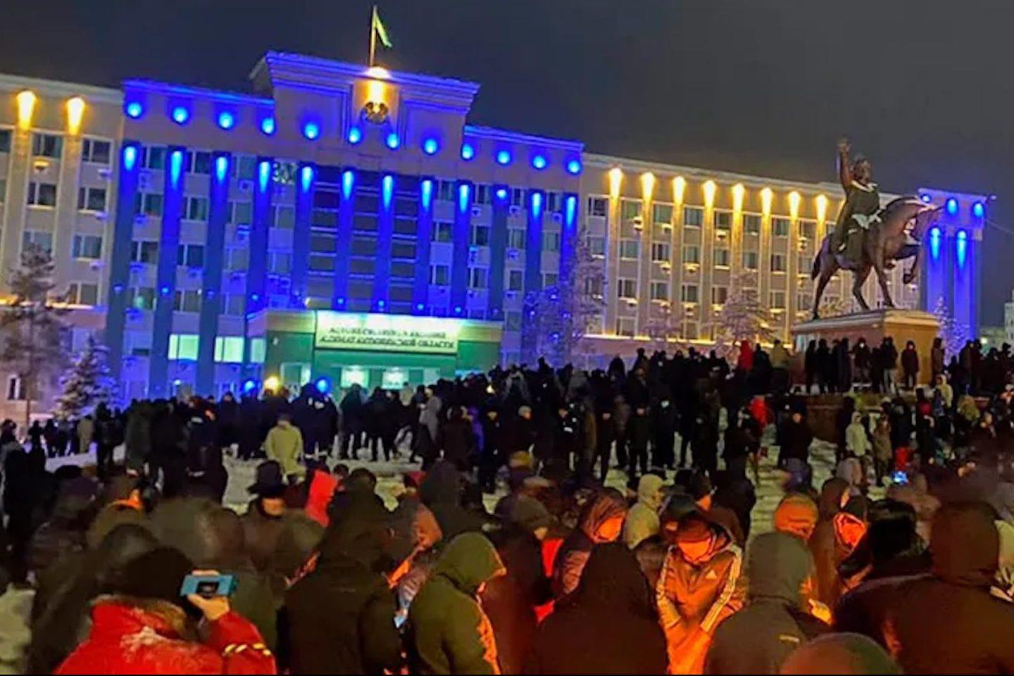 Mongolia Riots Mongolia Unrest Looking Eerily Like A Color Revolution