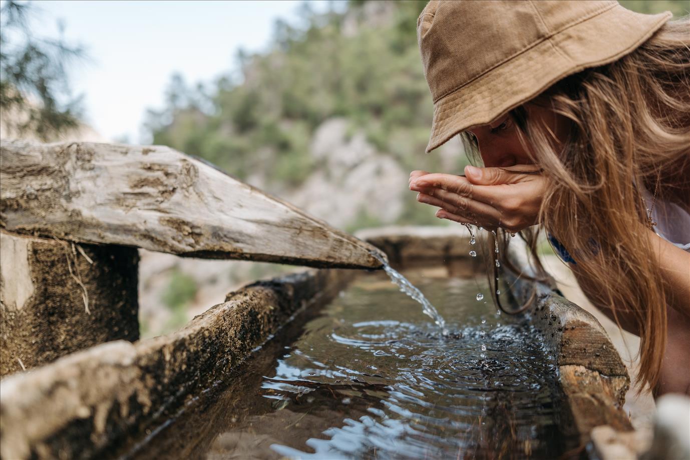 To know water